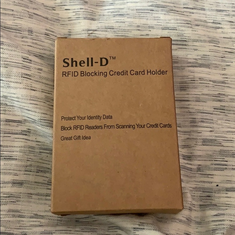 Blocking credit card holder